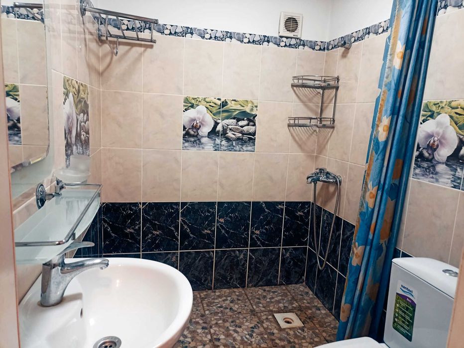 Дархан, 142 школа, СК Старт, Новомосковская . Кирпич, 54 м, 2 в 3/3/