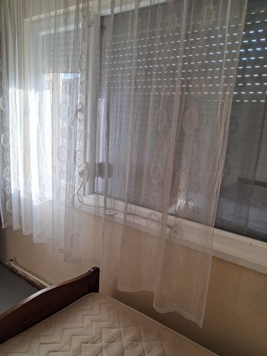 Дава се под наем Двустаен апартамент в Разград, Център - 75 кв.м за 204 € - Снимка #3