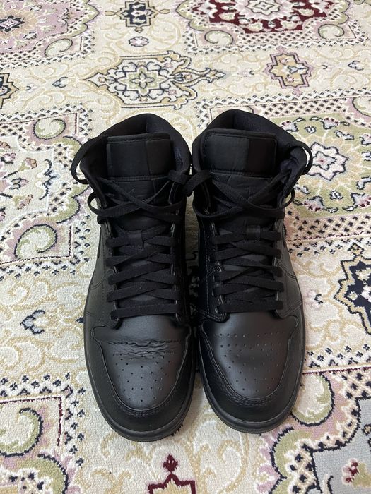 Кроссовки Nike Air jordan 1 Mid tripple black