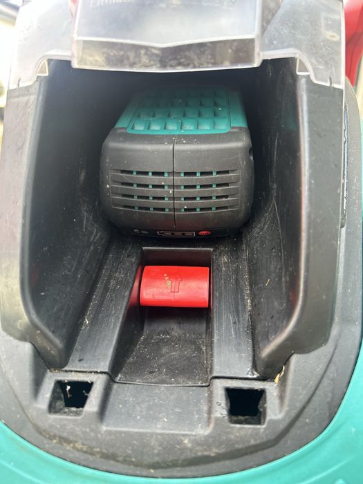 Акумулаторна косачка Bosch rotak 430li