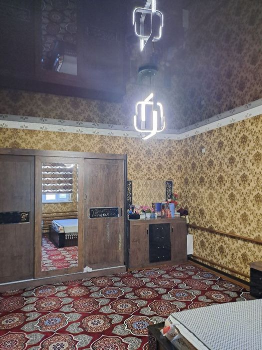 Uy SOTILADI. Oktiyabr 14 sotix judda fayzli xonadon, yangi remont