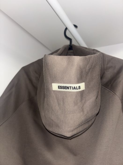 COMPLEU Essentials
