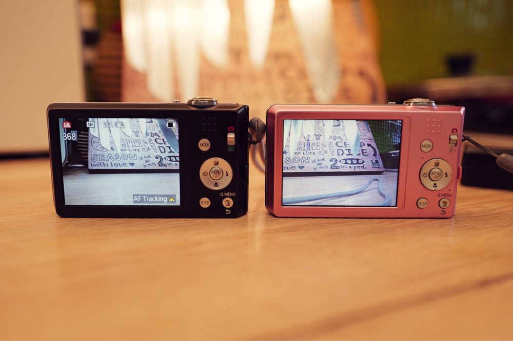 Aparat foto Panasonic Lumix 14 Mp Leica lens Black and Pink instagram