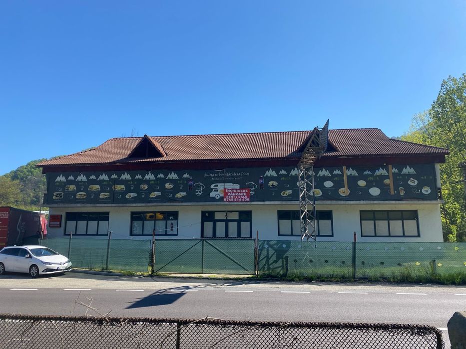 Spatiu comercial de vanzare , cladire