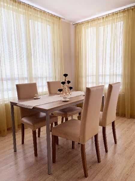 Дава се под наем Тристаен апартамент в София, Лозенец - 101 кв.м за 561 € - Снимка #2