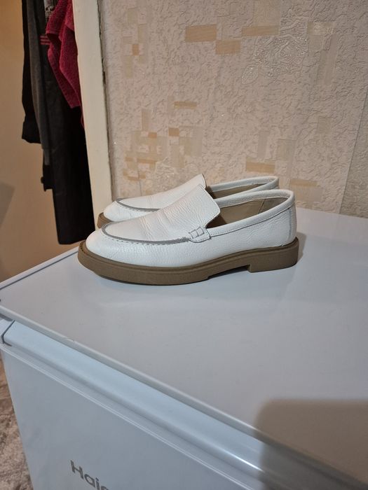 Туфли белые почти новые