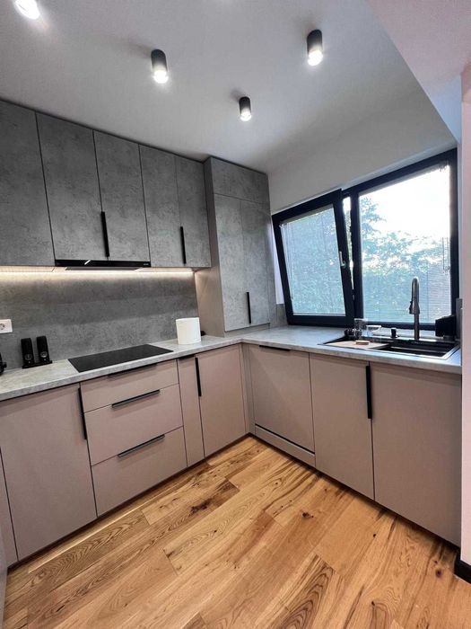 Închiriere apartament 3 camere Palas