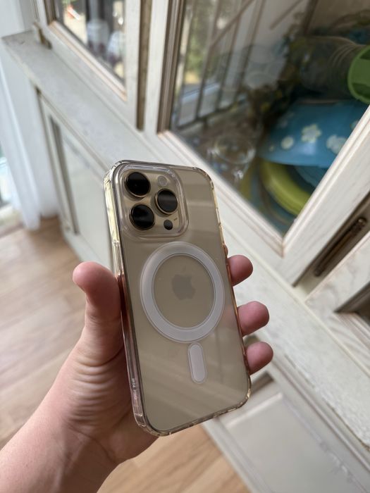 Продам iPhone 14 Pro 256gb gold