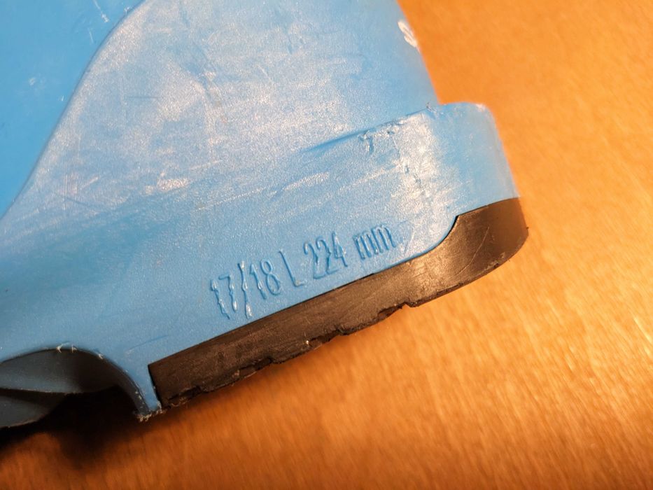 Детски ски обувки Salomon 18 (стелка 180мм), външна обувка 224мм