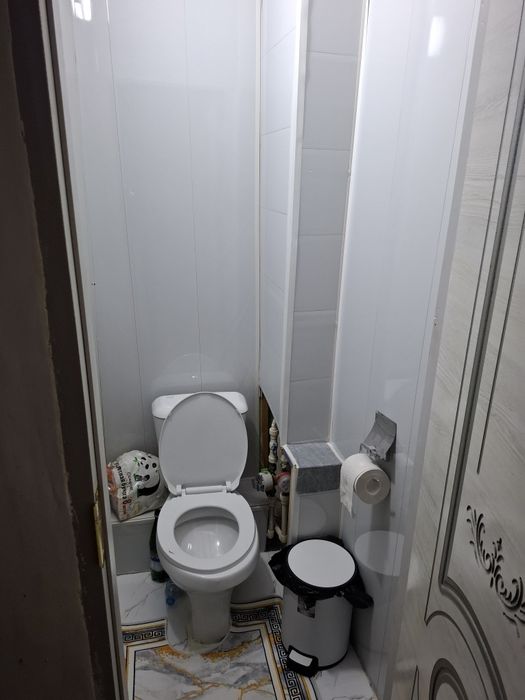 Sergeli 5 da 1 xonali uy sotiladi