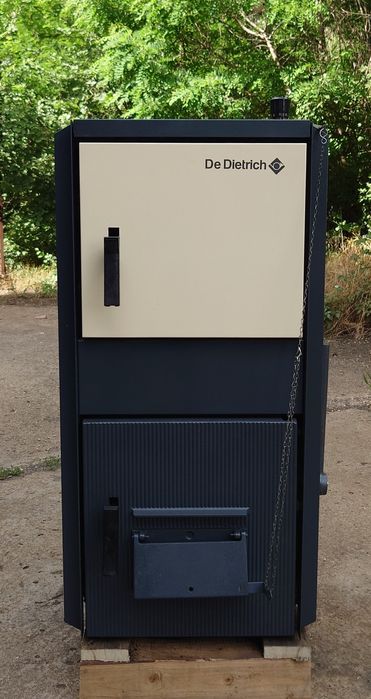 Чугунен котел на твърдо гориво Де Дитрих/ De Dietrich 30 kW