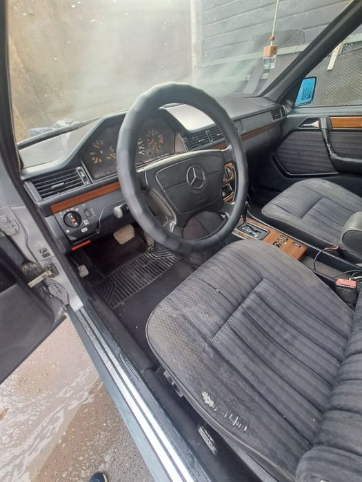 Продается Мерседес W124