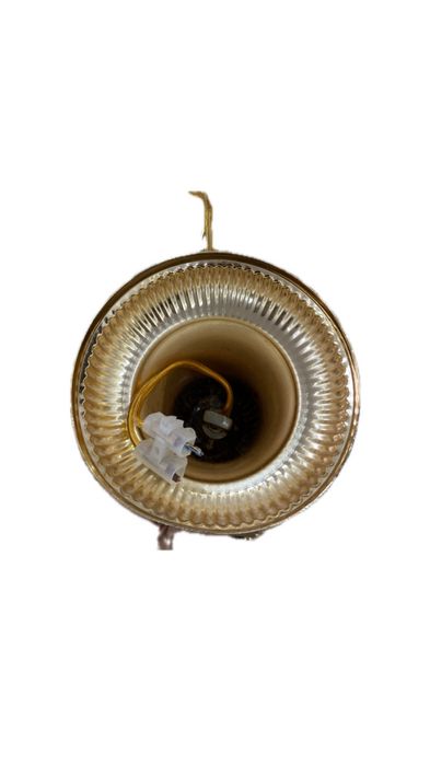 Продам шикарную шестирожковую люстру