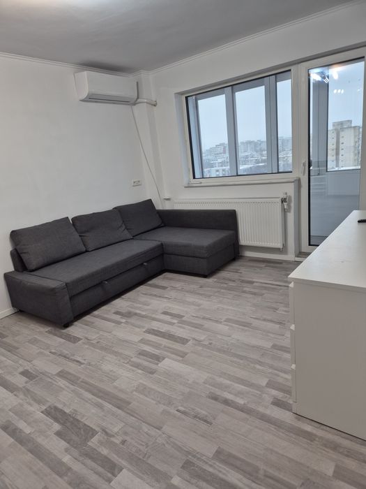 Închiriez apartament