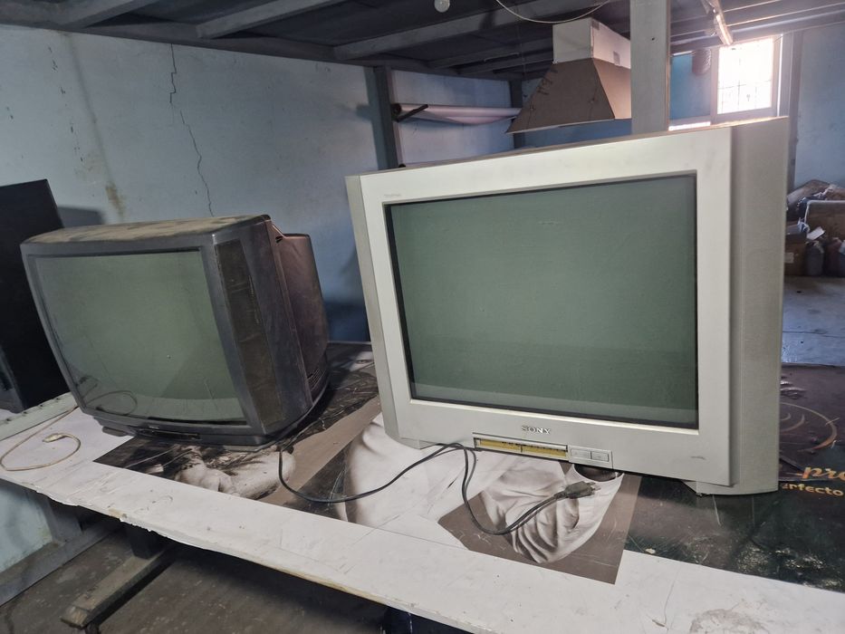 Продам телевизор