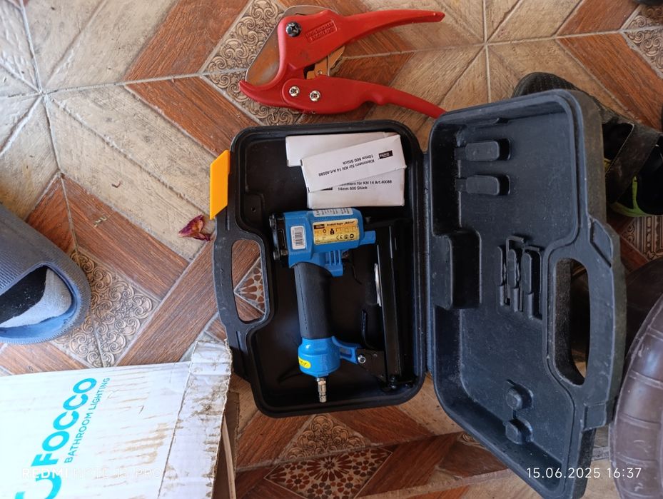 Capsator pneumatic Gude