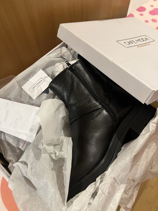 Боти дамски нови