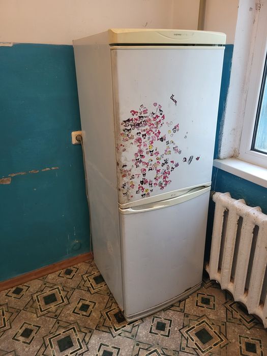 Продам холодильник
