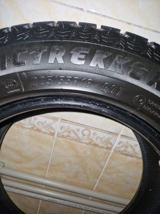 Шины зимние Maxxis