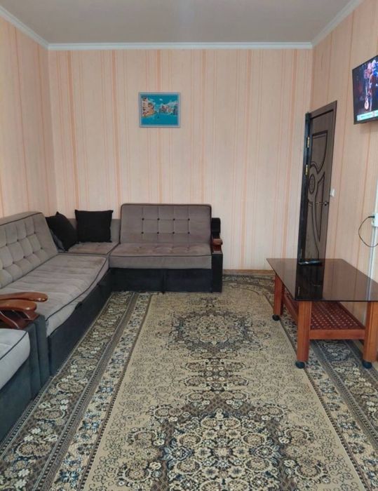 Чиланзар 2.  1/4/4 чистая с обстановкой