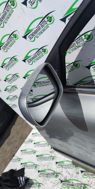 Usa / Portiera fata stanga /660 Volkswagen VW Passat B5.5 (facelift)