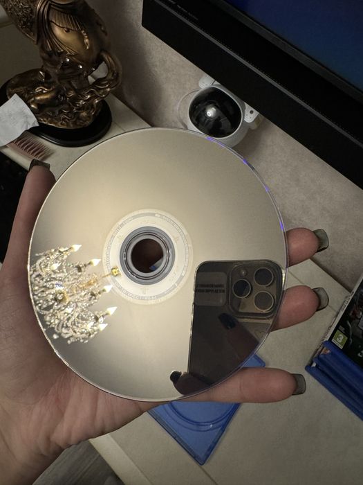 Продам диск FIFA 24 в идеальном состоянии