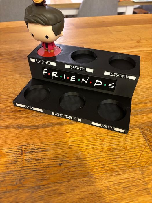 Suport figurine friends McDonald's Ploiesti • OLX.ro