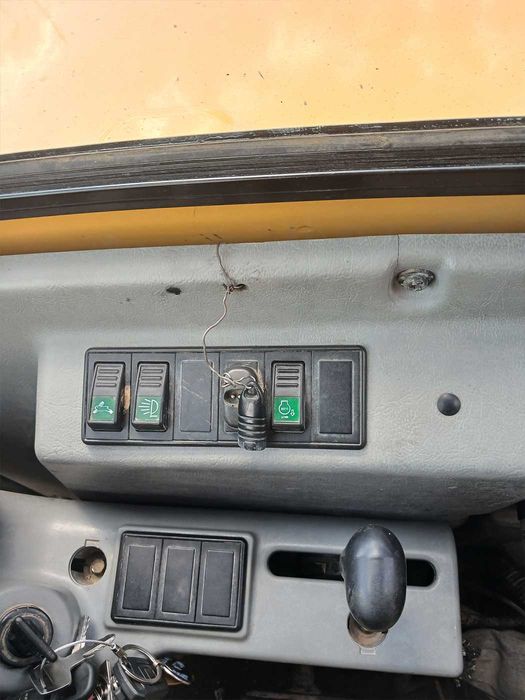 Багер Volvo ECR 28