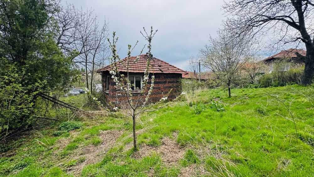 Парцел в Перник, област-с.Дивотино площ 875 цена 60000