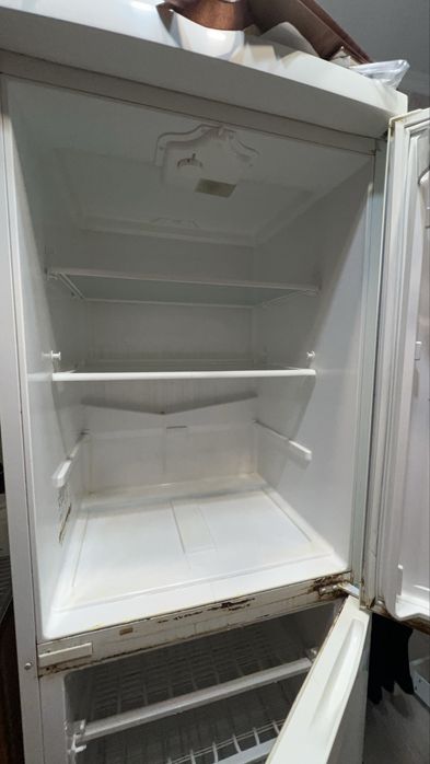 Холодильник в рабочем состоянии.