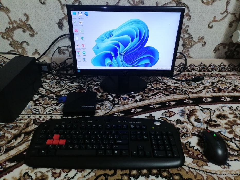 Mini kompyuter sotiladi