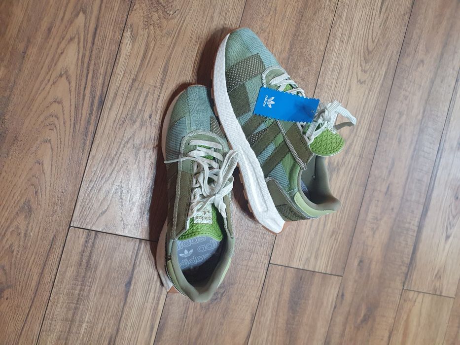 Vând Adidas Retropy