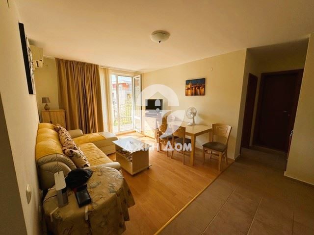 Продава се Двустаен апартамент в к.к. Слънчев бряг - 56 кв.м за 1159 €/кв.м - Снимка #2