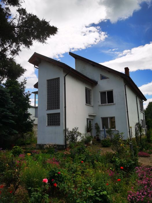 Vând casă la intrare în Malu Mare