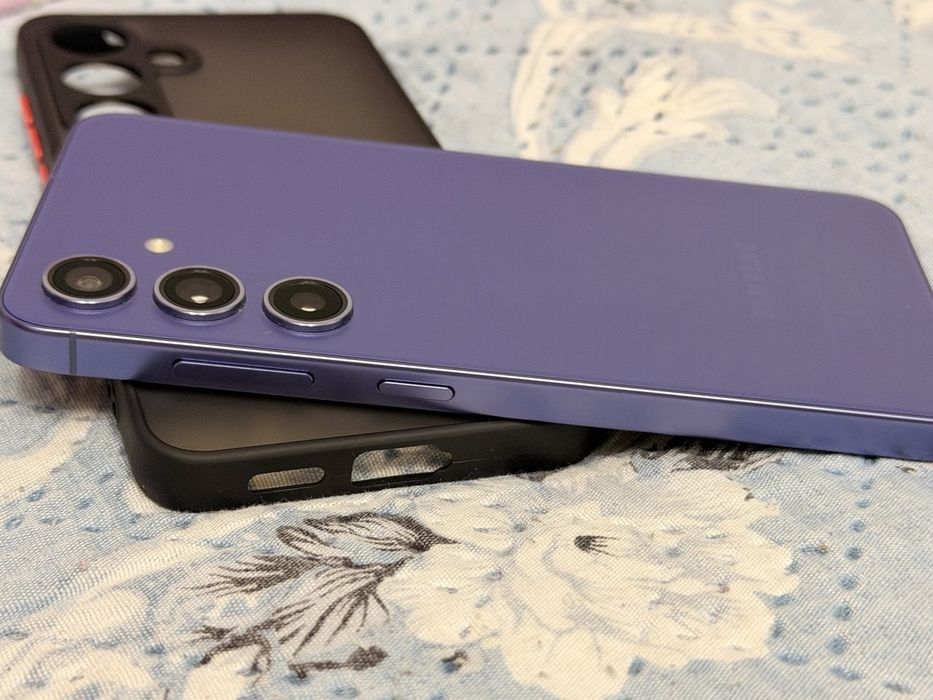 Продам Samsung S24 256gb идеал