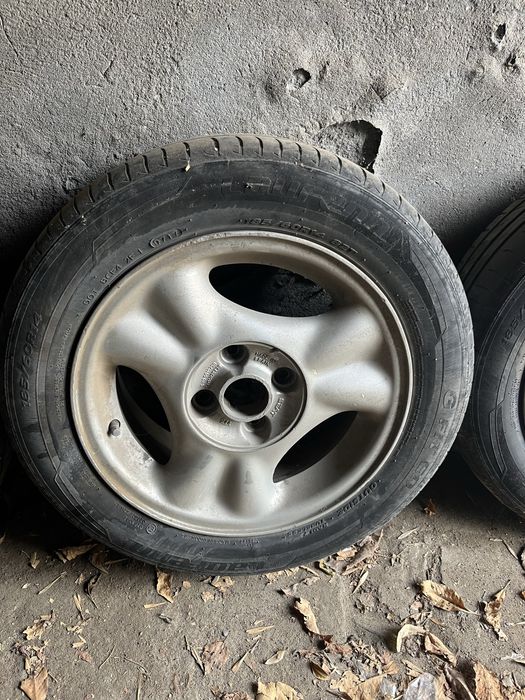 Ляти джанти с летни гуми 14 цола за сеат, фолксваген 4х100