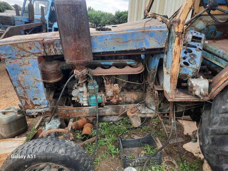 Продам трактор т40  с документами.