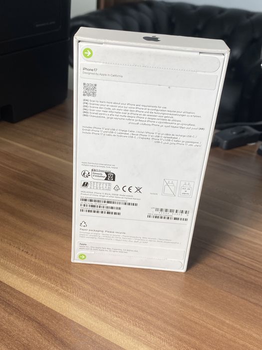 iPhone 17• 256 GB • Black