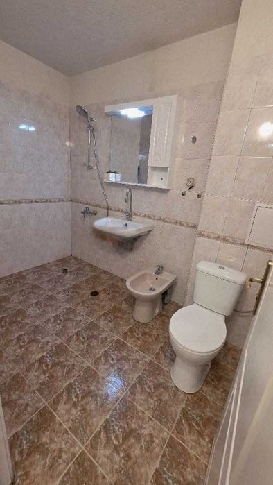 Дава се под наем Тристаен апартамент в София, Слатина - 90 кв.м за 698.19 € - Снимка #4