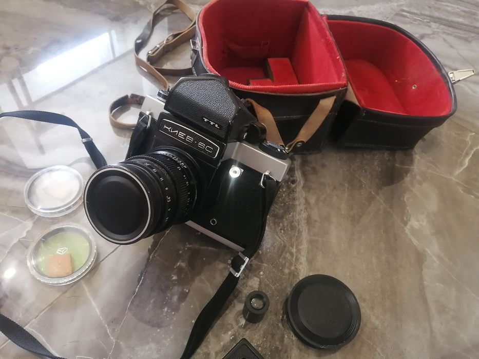 Продаётся фотоаппарат Киев 60 TTL