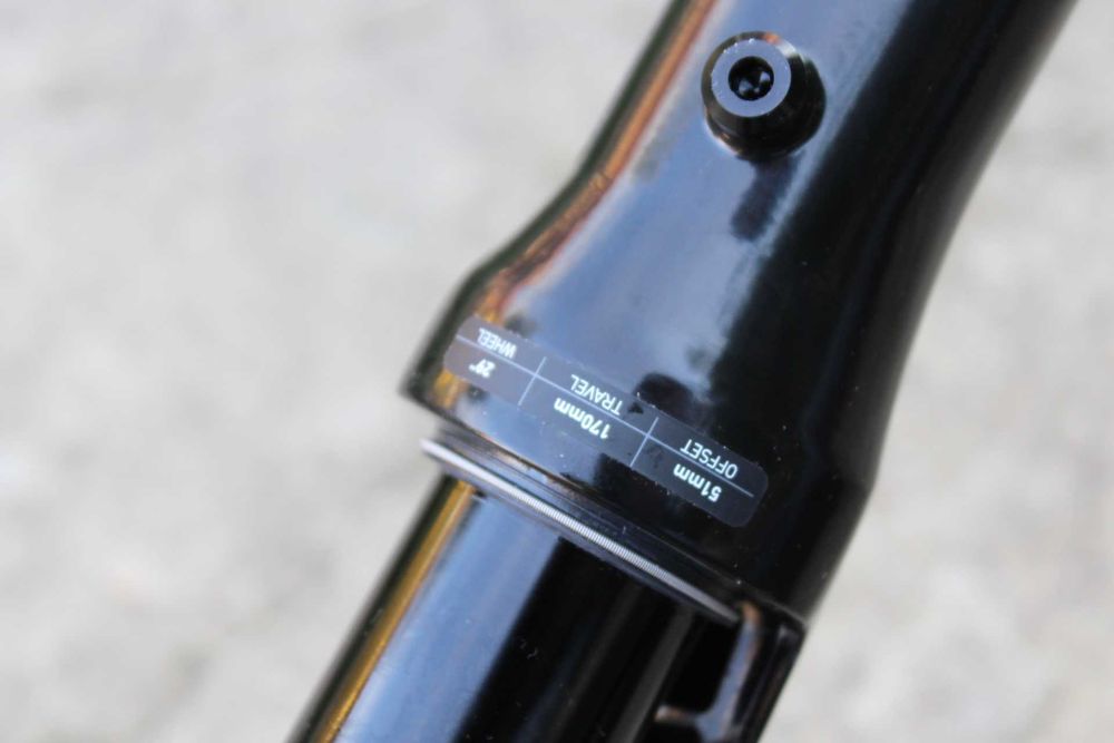 RockShox ZEB Select Charger RC 29" 170mm DebonAir+ Tapered Boost furca