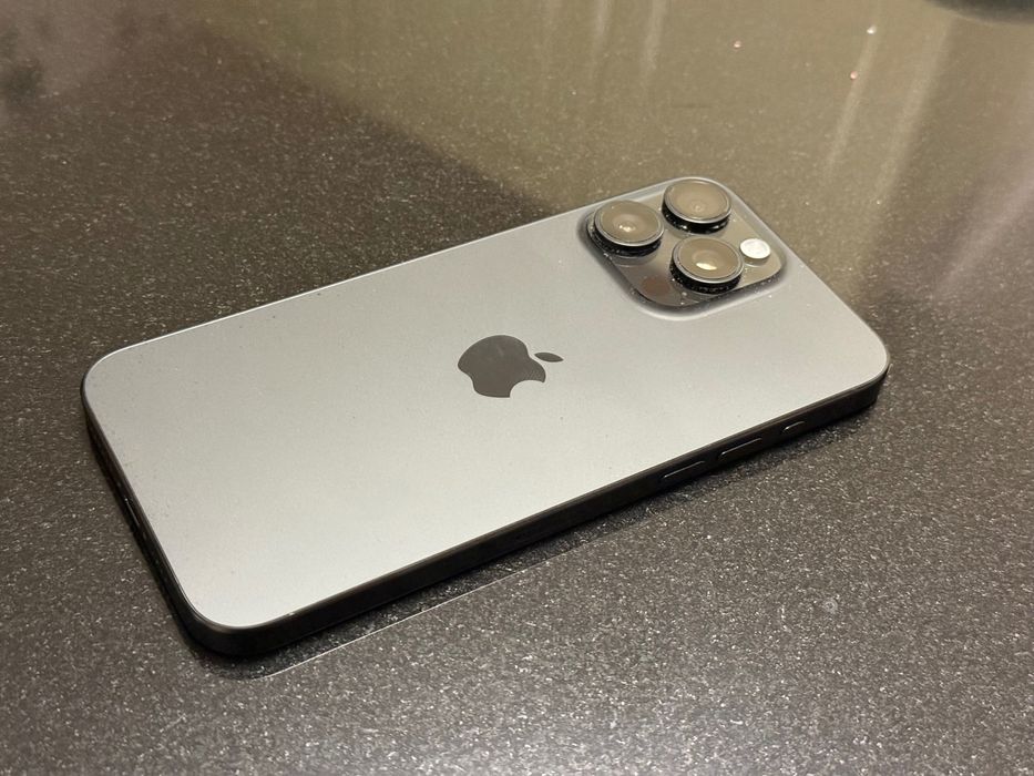 Iphone 15 Pro Max 256 black в гаранция