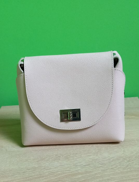 Дамска розова чанта