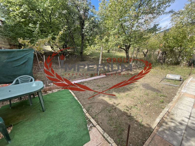 Двустаен апартамент с ПАРКОМЯСТО под наем - кв. Бриз, гр. Варна