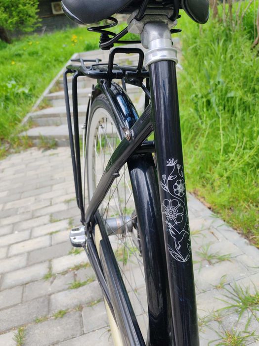 Дамски велосипед с 28-цолови колела