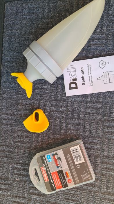 Dispozitiv pt rostuit din silicon + lame curățat rosturi