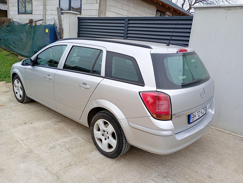 Vând Opel Astra h