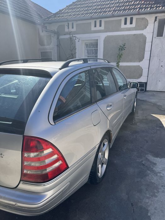 Mercedes benz C220