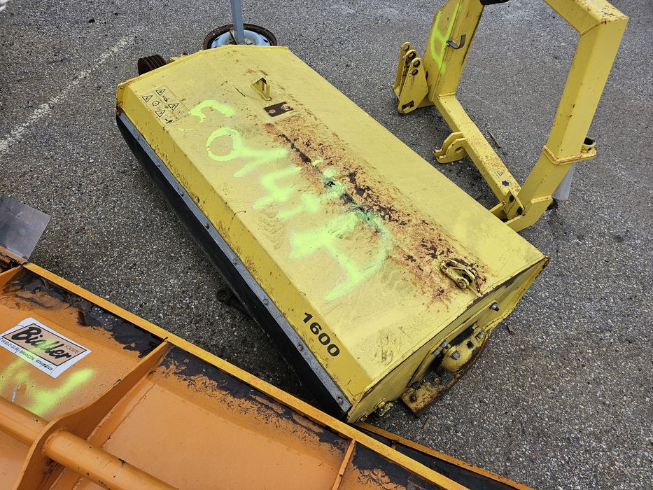 Tocator resturi vegetale