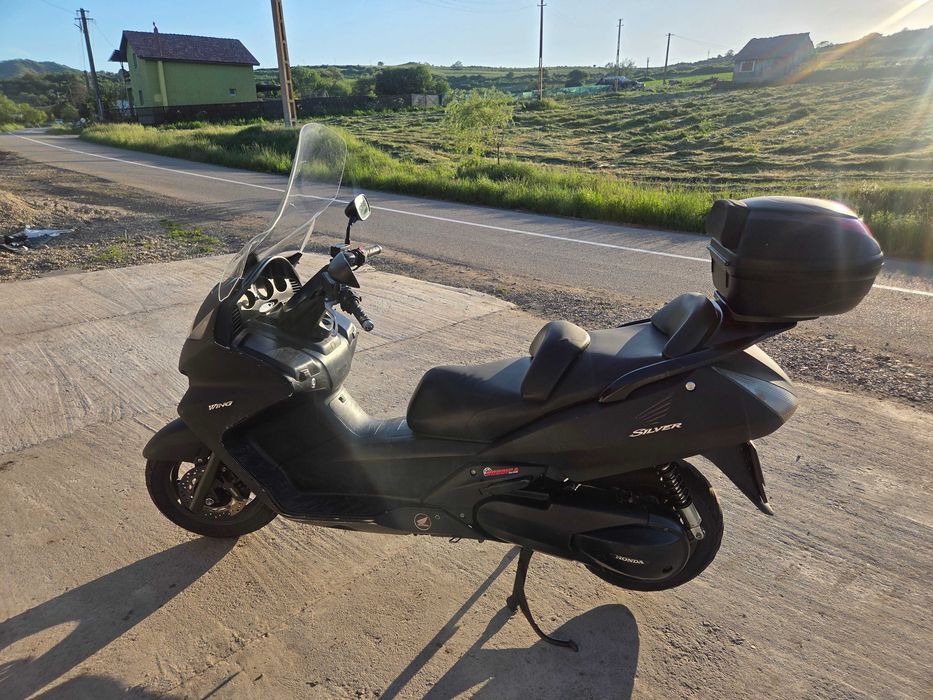 Honda silverwing 400